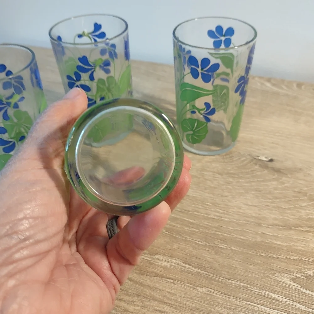 Vtg 1940s Swanky Swigs Blue Posey Design Glasses